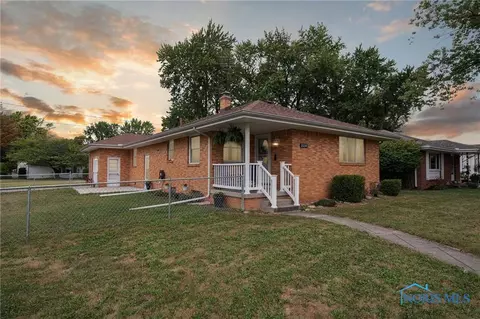 3238 Ravenwood Blvd, Toledo, OH 43614