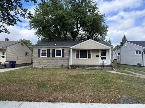 2912 Nash Rd, Toledo, OH 43613