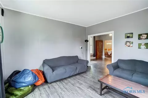 211 E Perrin Ave, Mccomb, OH 45858 photo 9