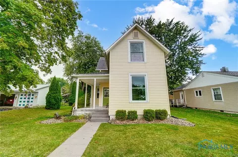 211 E Perrin Ave, Mccomb, OH 45858