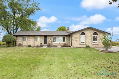 15864 Five Point Rd, Perrysburg, OH 43551