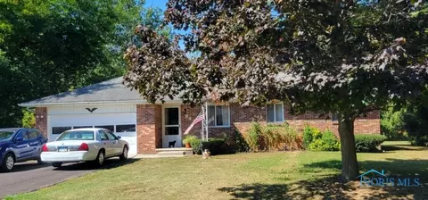 847 Park Colony Blvd, Curtice, OH 43412