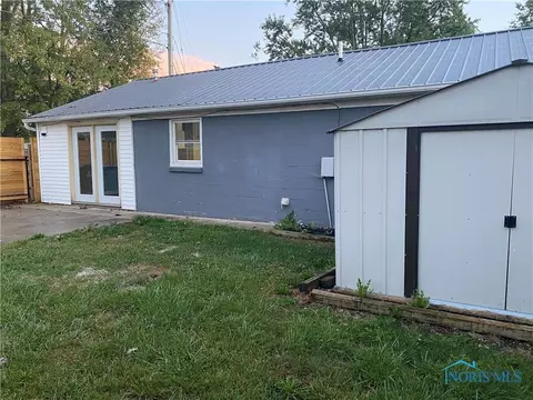 847 E Bryan St, Bryan, OH 43506 photo 2
