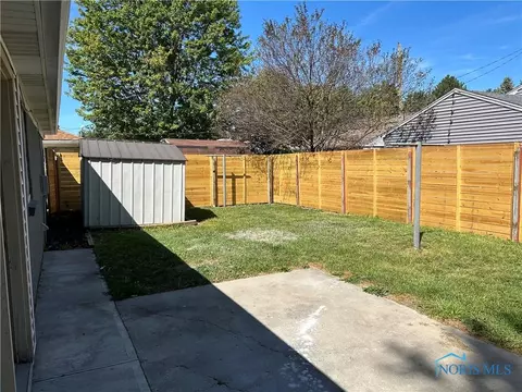 847 E Bryan St, Bryan, OH 43506 photo 5