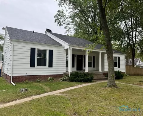 102 Leander Dr, Toledo, OH 43615