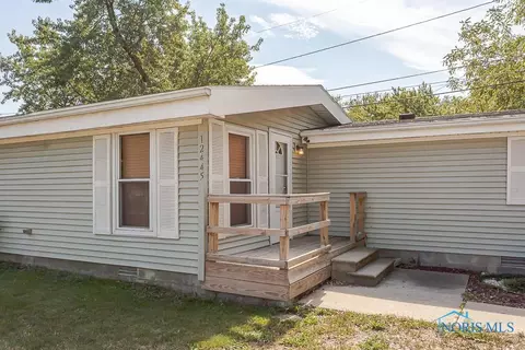 12445 Gloria St, Perrysburg, OH 43551