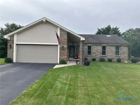 4551 Flanders Hill Ct, Toledo, OH 43623