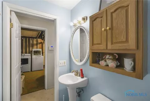 521 Richards Rd, Toledo, OH 43607 photo 25
