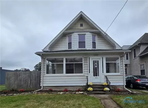 2003 Airport Hwy, Toledo, OH 43609