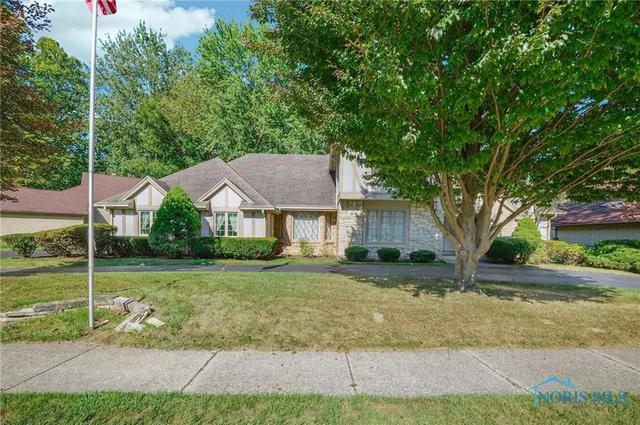 4440 Standing Timbers Ln, Toledo, OH 43623