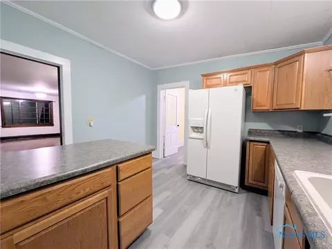 305 E Main St, Wayne, OH 43466 photo 10