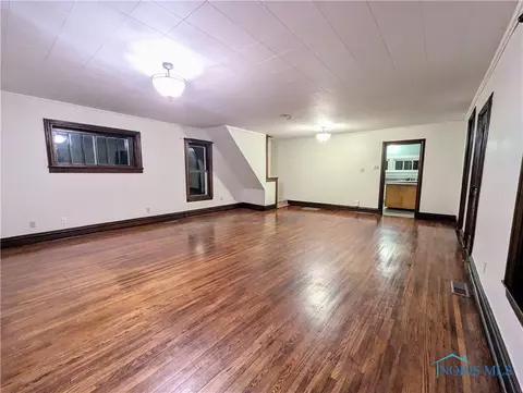 305 E Main St, Wayne, OH 43466 photo 14
