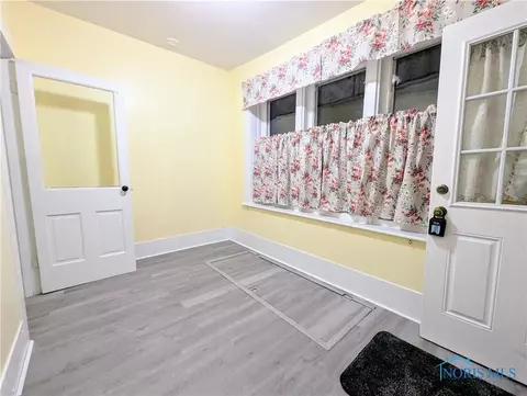 305 E Main St, Wayne, OH 43466 photo 31