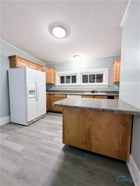 305 E Main St, Wayne, OH 43466 photo 9