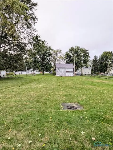 305 E Main St, Wayne, OH 43466 photo 7