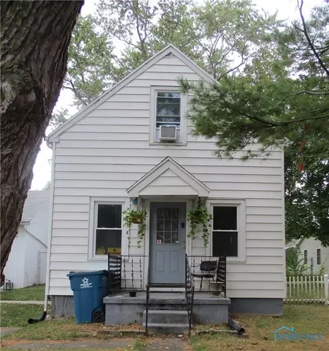 237 N Lewis St, Bryan, OH 43506