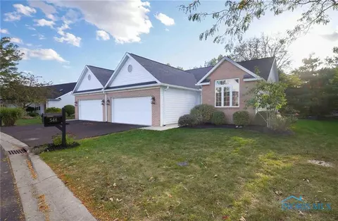 546 Deer Lake Dr #37, Findlay, OH 45840