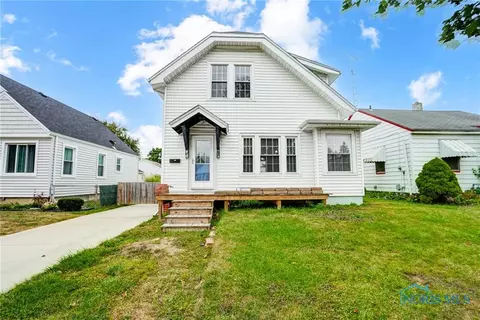 2915 N 109th St, Toledo, OH 43611