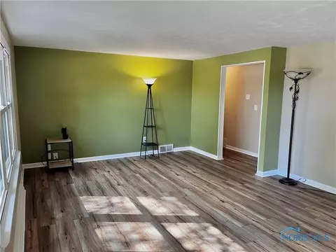 161 Crestview Ln, Tiffin, OH 44883 photo 6