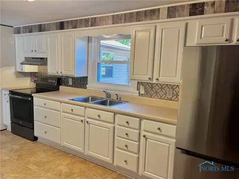161 Crestview Ln, Tiffin, OH 44883 photo 13