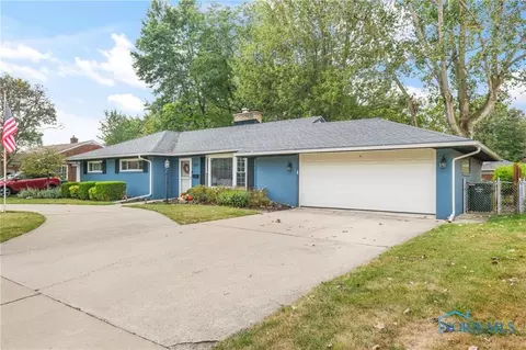 1071 Scribner St, Maumee, OH 43537 photo 3