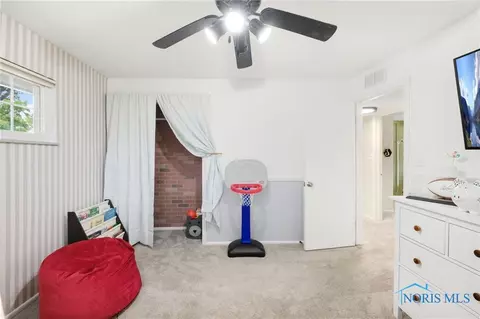 1071 Scribner St, Maumee, OH 43537 photo 20