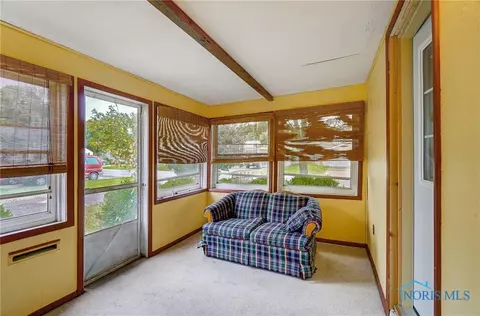 532 N Liberty St, Ada, OH 45810 photo 4