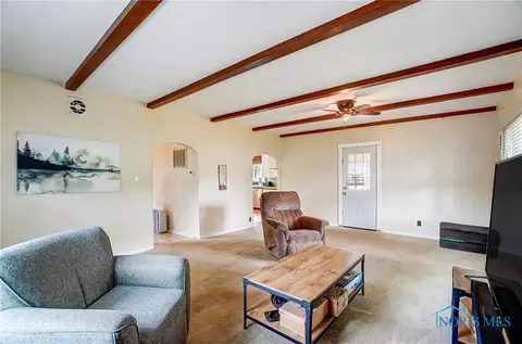 532 N Liberty St, Ada, OH 45810 photo 7