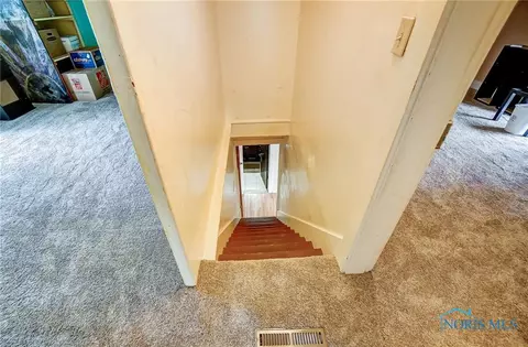 532 N Liberty St, Ada, OH 45810 photo 17