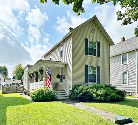 37 Boehler St, Tiffin, OH 44883