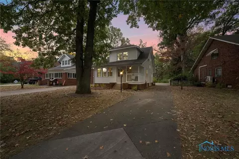 2343 Grantwood Dr, Toledo, OH 43613