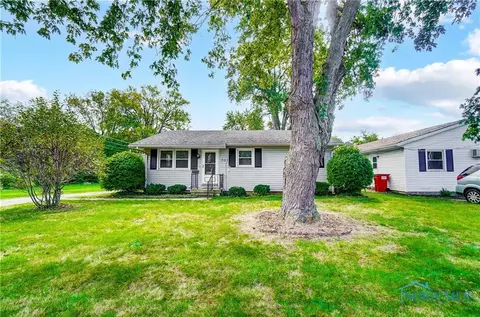 521 Davis St, Findlay, OH 45840