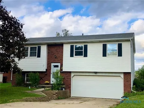 1004 W College Ave, Woodville, OH 43469