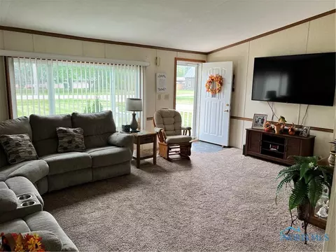 1811 E High St, Bryan, OH 43506 photo 7