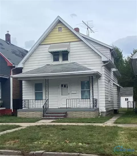 3142 Elm St, Toledo, OH 43608