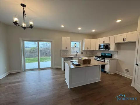 1855 Caleb Ct, Waterville, OH 43566 photo 5