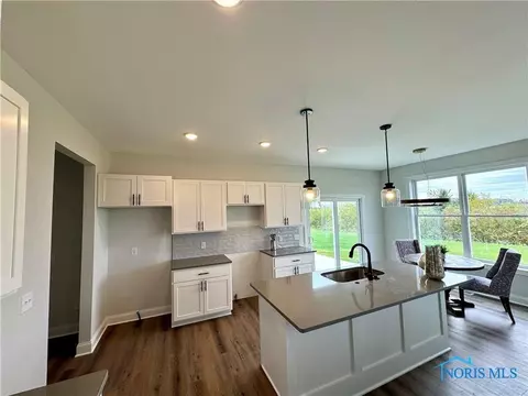 1867 Caleb Ct, Waterville, OH 43566 photo 6
