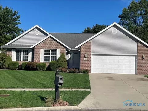 489 Flintlock Ct, Findlay, OH 45840
