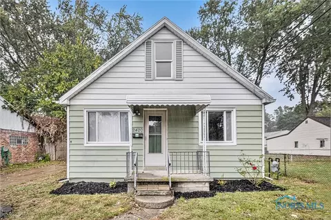 2420 Ozark Rd, Toledo, OH 43613
