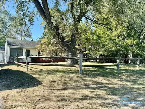 3665 N Holland Sylvania Rd, Toledo, OH 43615