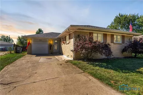 5443 San Juan Dr, Toledo, OH 43612