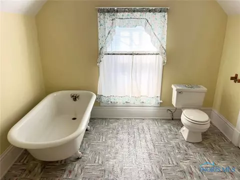 353 N Wayne St, Kenton, OH 43326 photo 12
