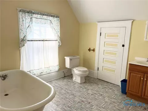 353 N Wayne St, Kenton, OH 43326 photo 11