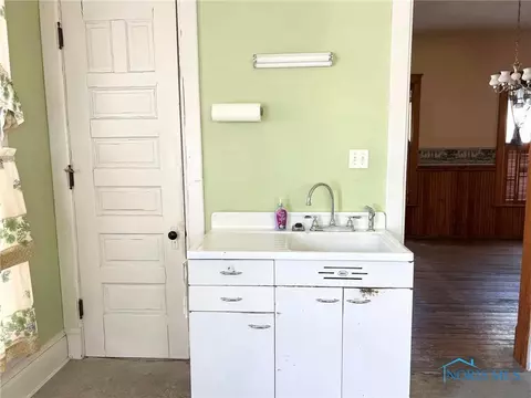 353 N Wayne St, Kenton, OH 43326 photo 8