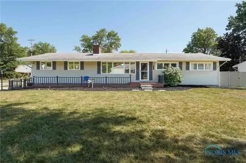 631 Canterbury Dr, Findlay, OH 45840