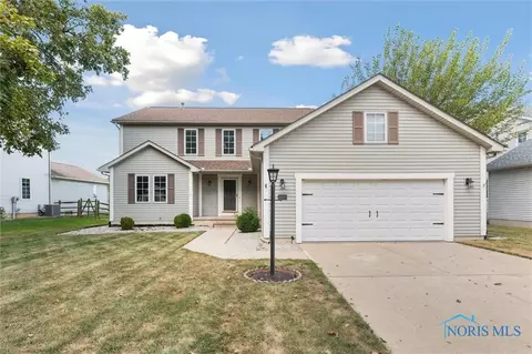 1493 Logan Ln, Perrysburg, OH 43551