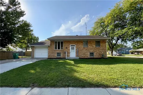 321 Norma Pl, Northwood, OH 43619