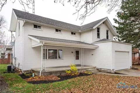 328 W Main St, Woodville, OH 43469