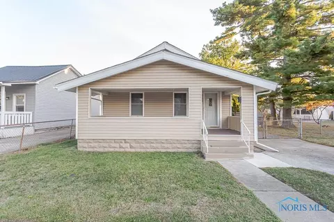 3240 137th St, Toledo, OH 43611