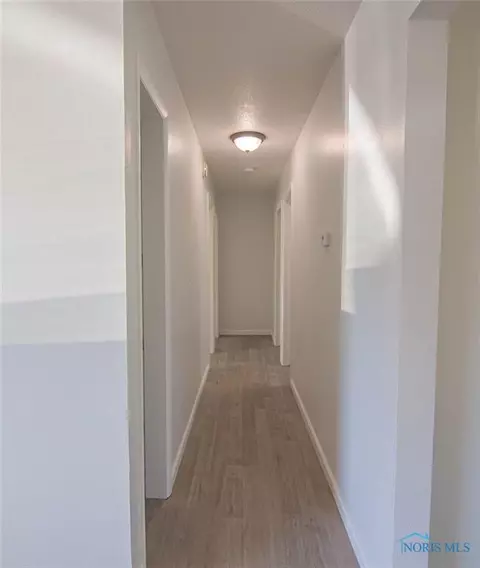828 Independence Rd, Toledo, OH 43607 photo 8